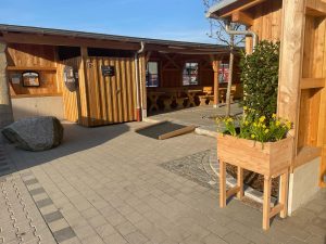 Mehr über den Artikel erfahren Hochbeet an der Schmankerl Oim in Kolbermoor